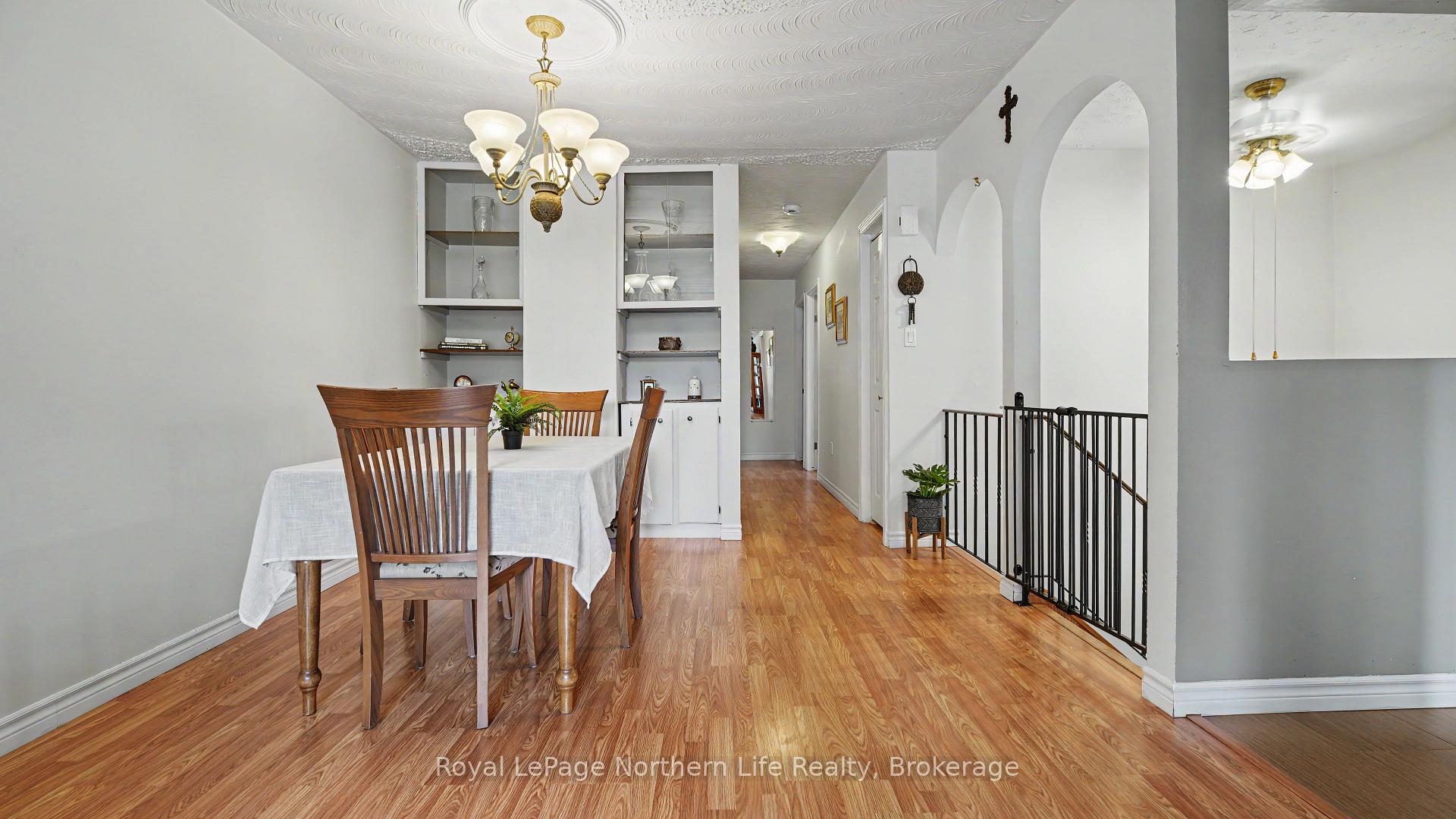 Photo 5 of 29 Pollard Avenue, North Bay, Ferris — HOMEH