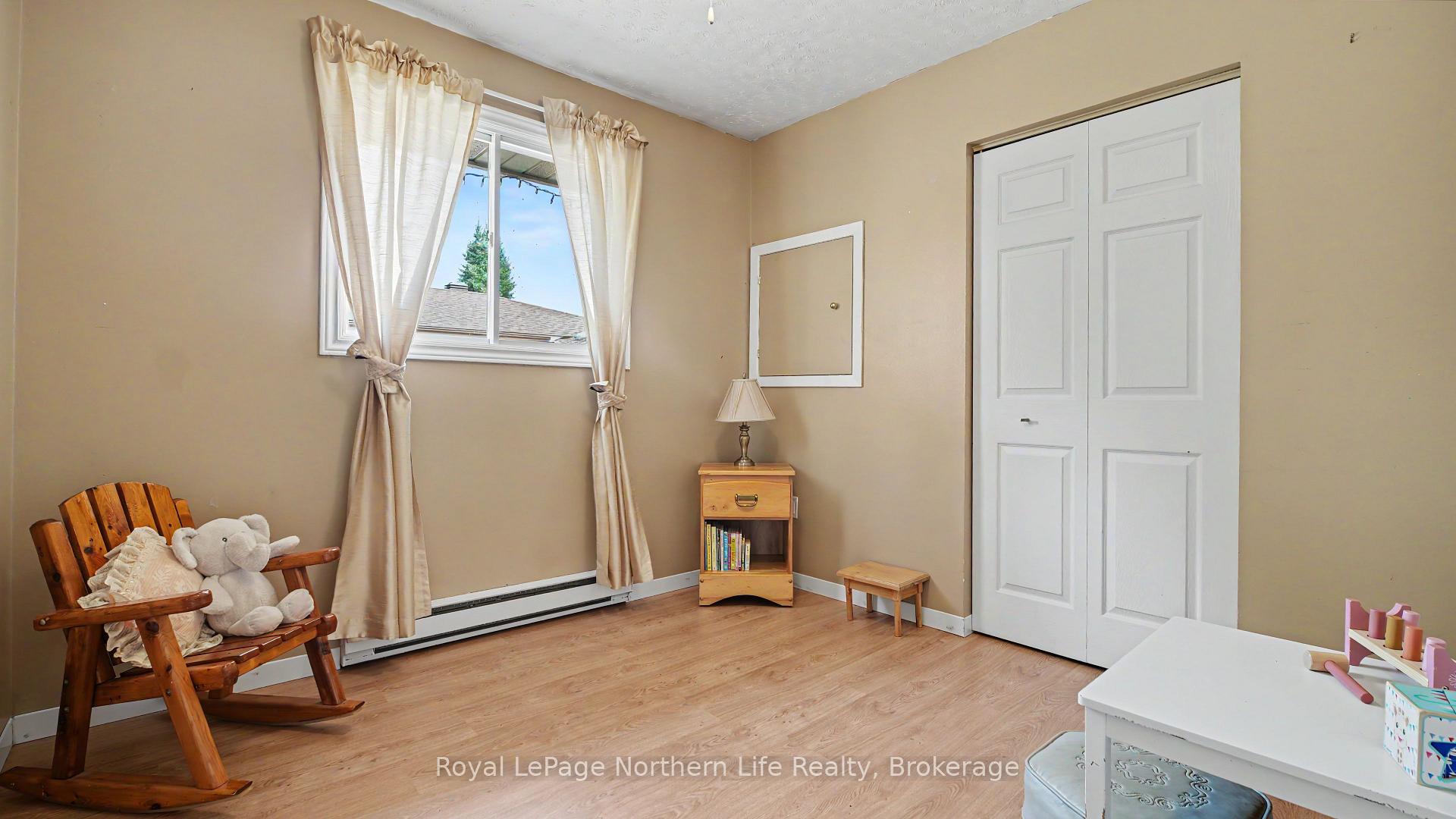 Photo 16 of 29 Pollard Avenue, North Bay, Ferris — HOMEH