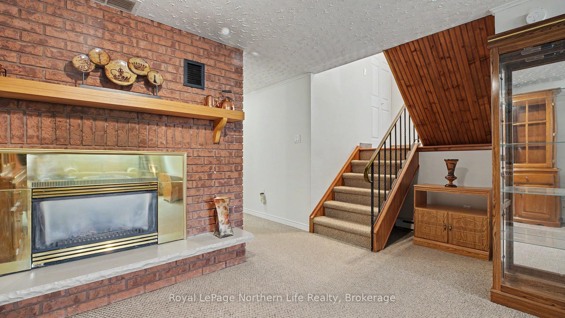Photo 26 of 29 Pollard Avenue, North Bay, Ferris — HOMEH