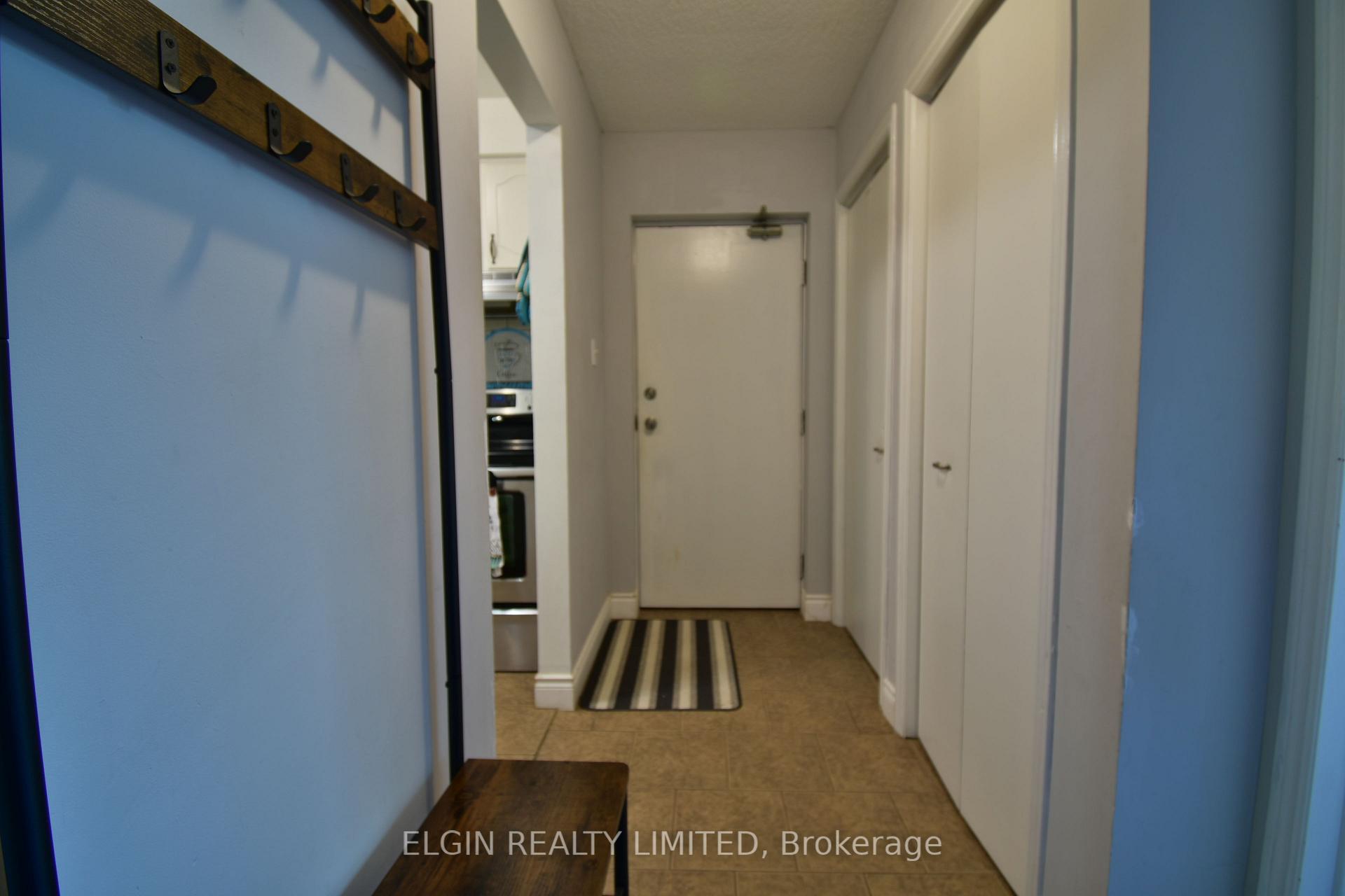 Photo 12 of 20 Tecumseh Street, St. Thomas — HOMEH