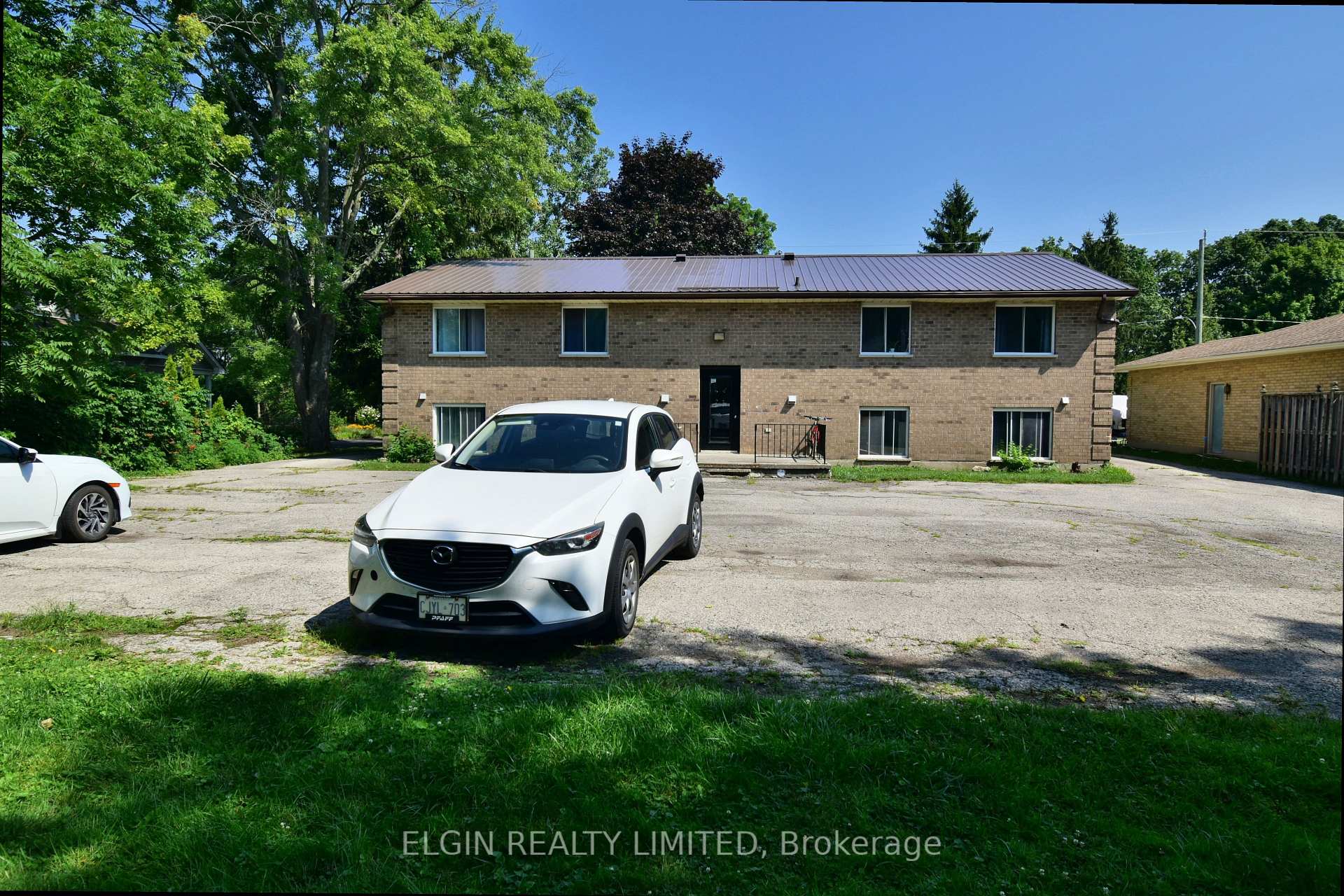 Photo 15 of 20 Tecumseh Street, St. Thomas — HOMEH
