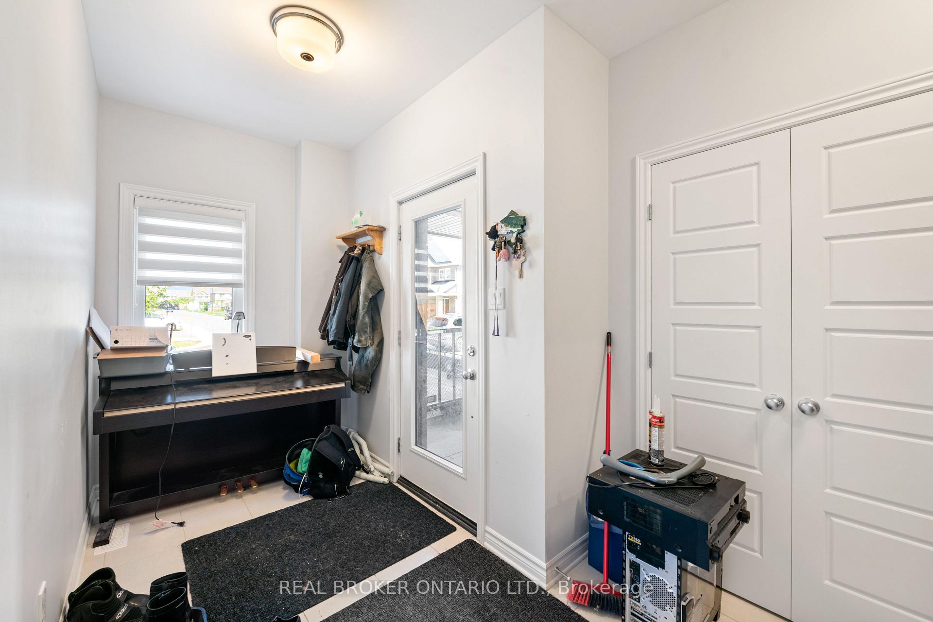 Photo 3 of 219 Pastel Way, Ottawa, Barrhaven - Half Moon Bay — HOMEH