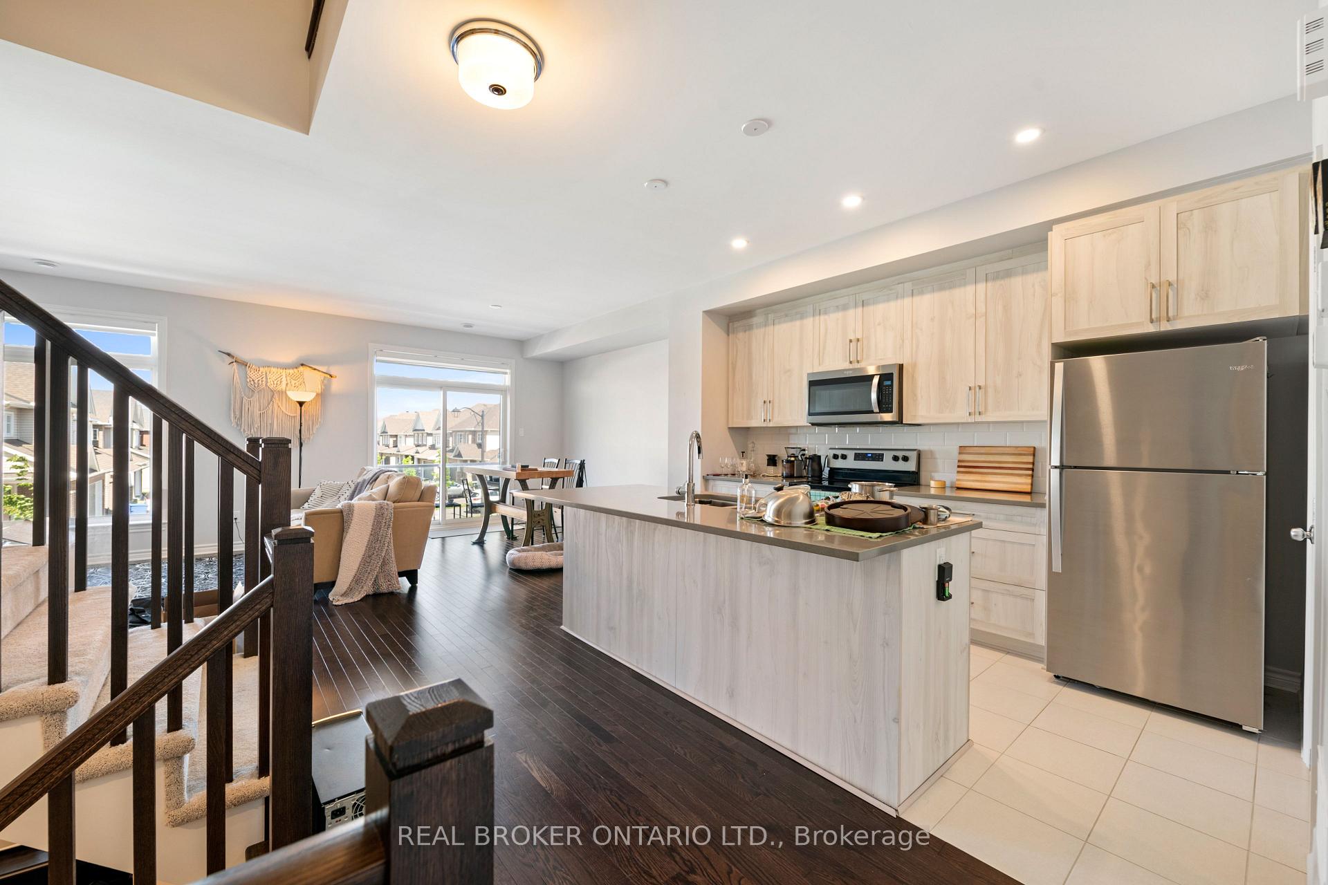 Photo 5 of 219 Pastel Way, Ottawa, Barrhaven - Half Moon Bay — HOMEH