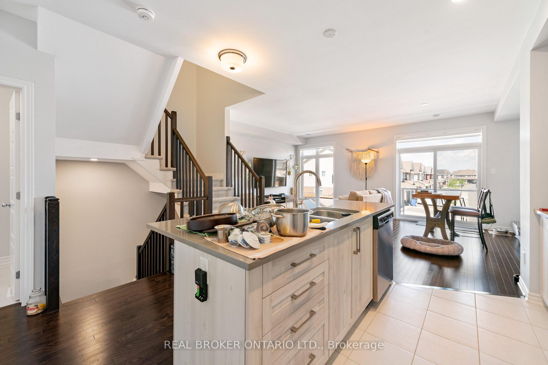 Photo 7 of 219 Pastel Way, Ottawa, Barrhaven - Half Moon Bay — HOMEH