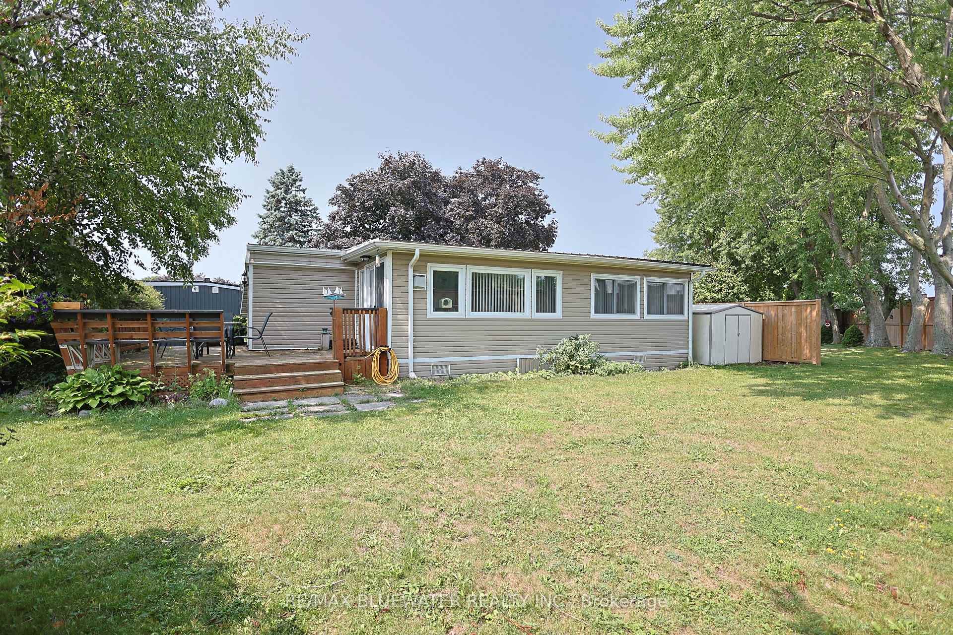 Photo 2 of 43 St Andrews Place, South Huron, Stephen — HOMEH