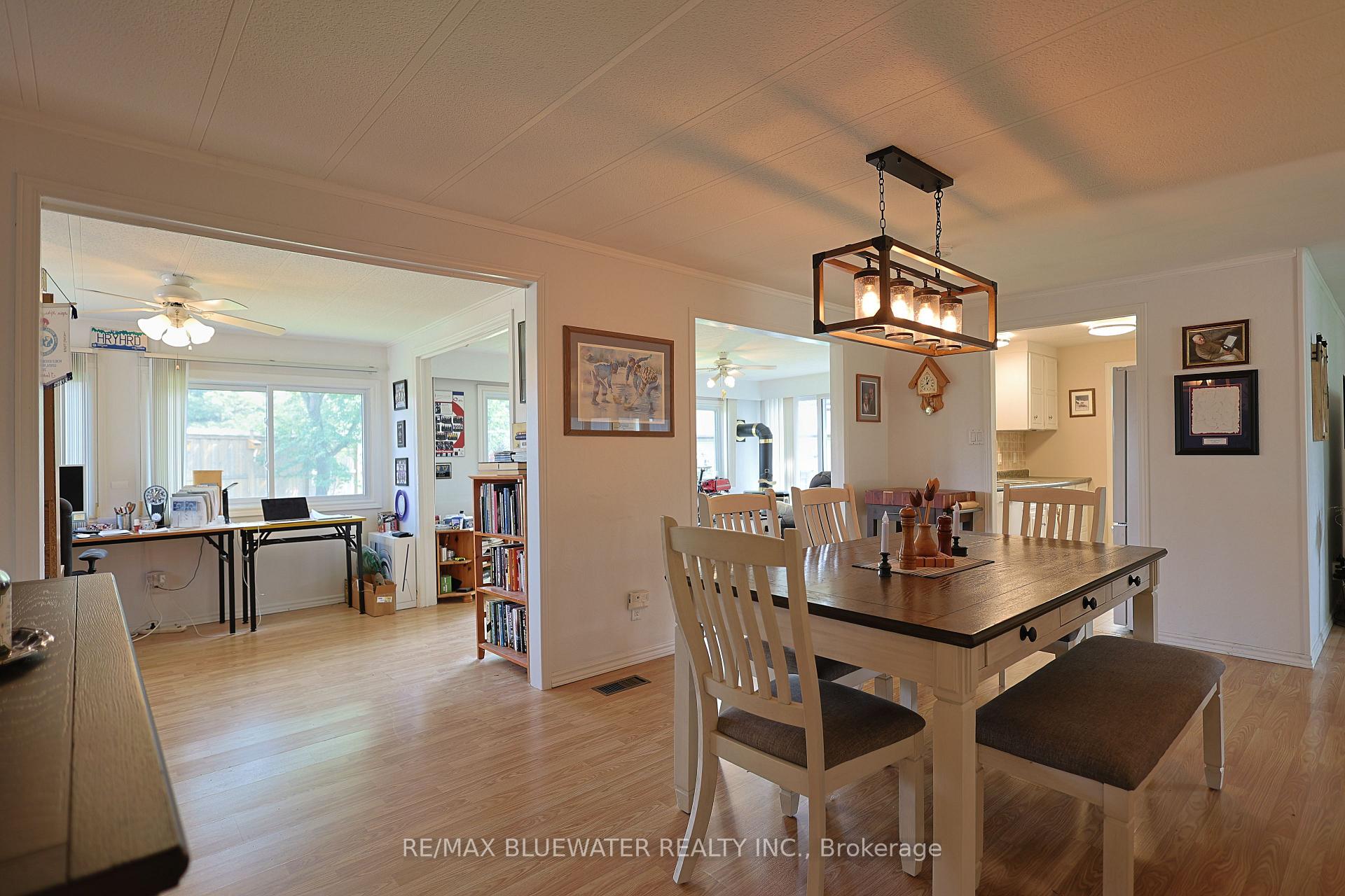 Photo 4 of 43 St Andrews Place, South Huron, Stephen — HOMEH