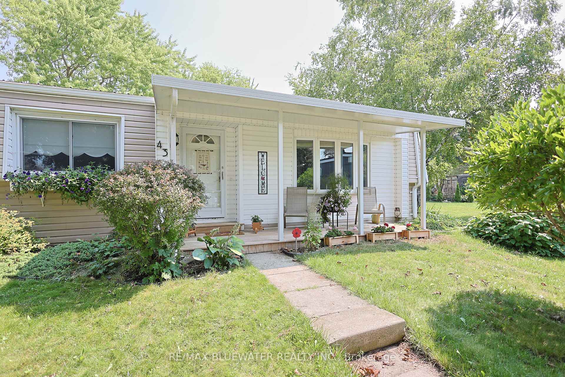 Photo 10 of 43 St Andrews Place, South Huron, Stephen — HOMEH