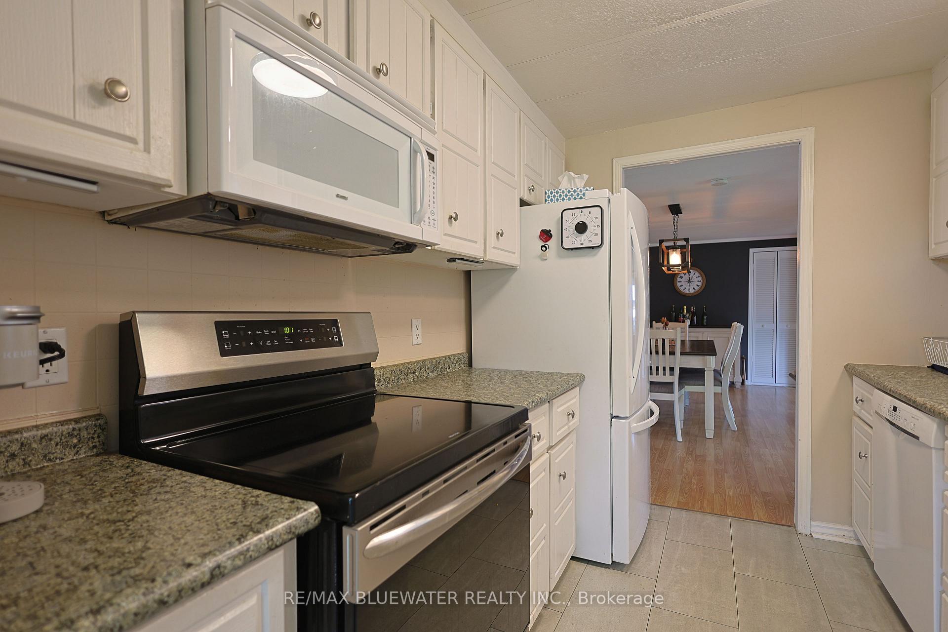 Photo 20 of 43 St Andrews Place, South Huron, Stephen — HOMEH