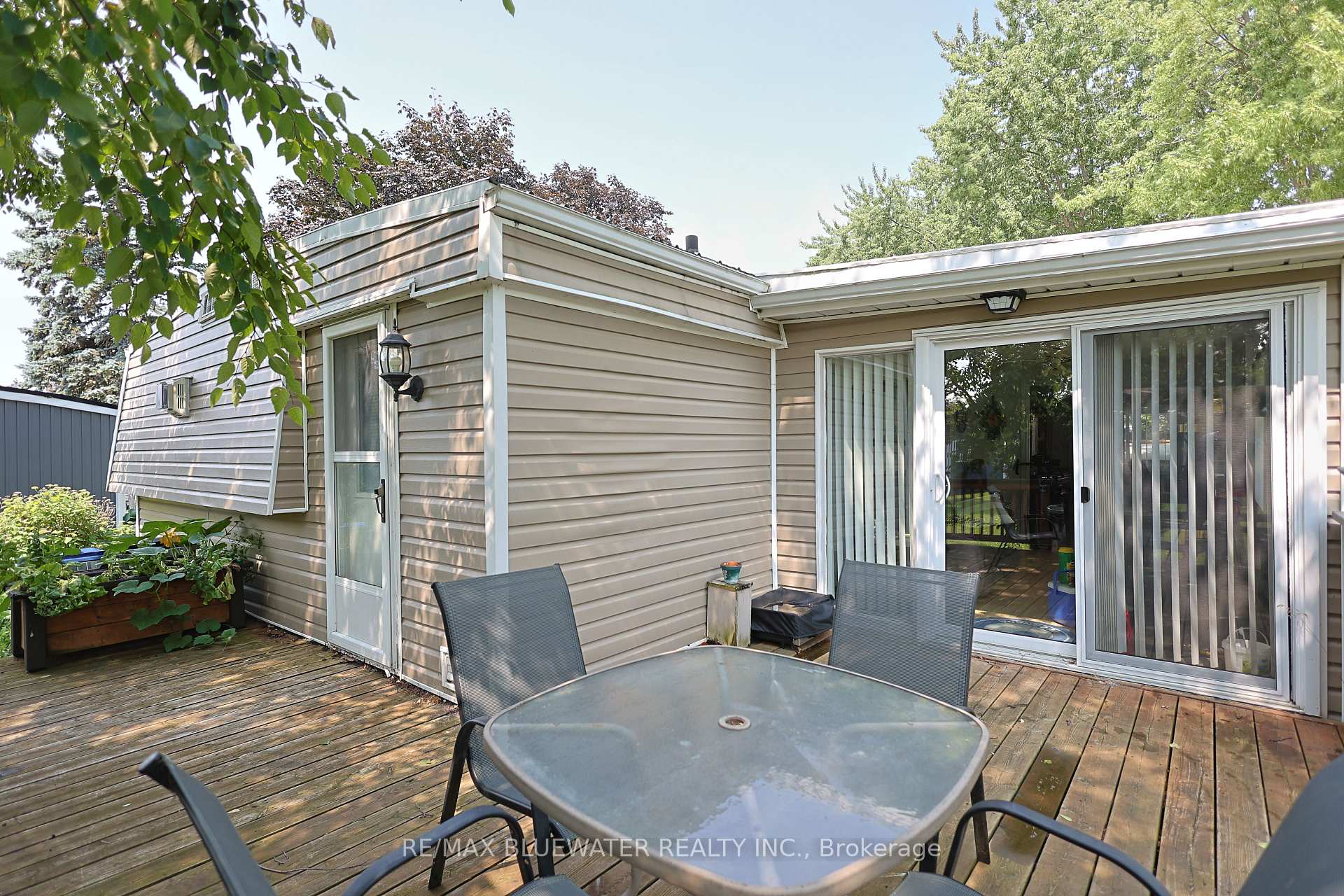 Photo 37 of 43 St Andrews Place, South Huron, Stephen — HOMEH