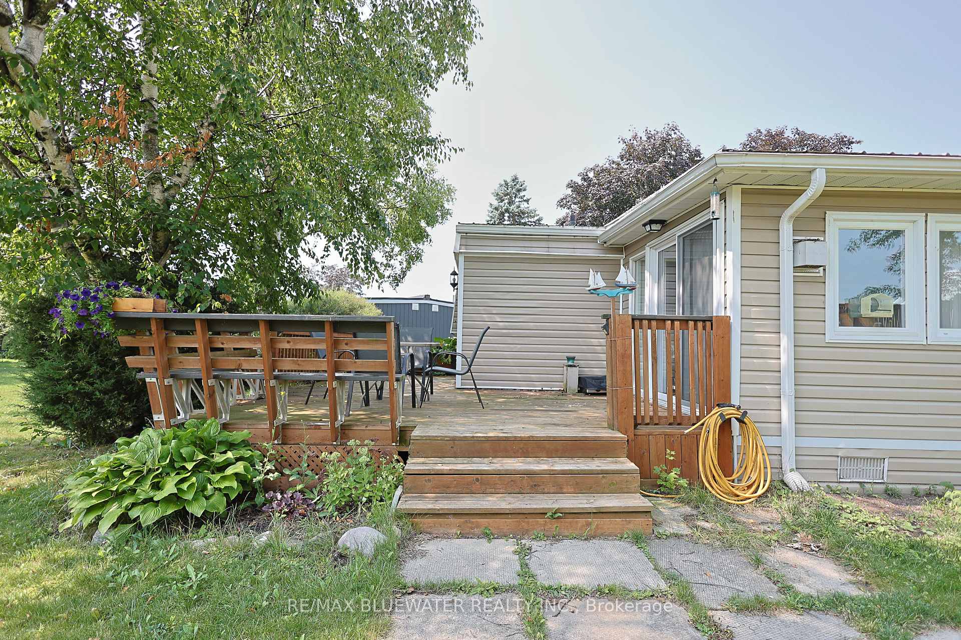 Photo 38 of 43 St Andrews Place, South Huron, Stephen — HOMEH
