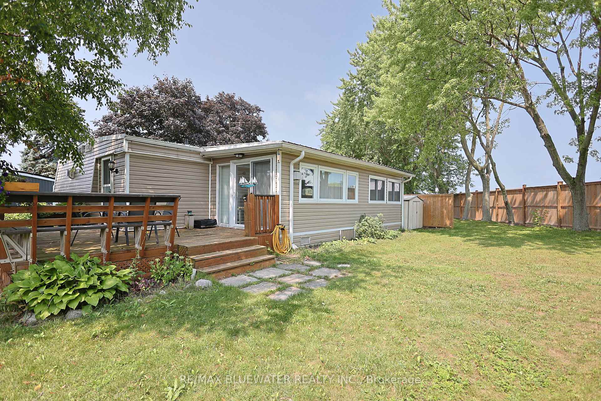 Photo 39 of 43 St Andrews Place, South Huron, Stephen — HOMEH