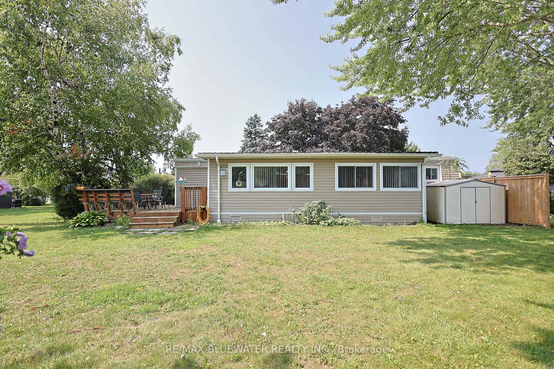 Photo 40 of 43 St Andrews Place, South Huron, Stephen — HOMEH