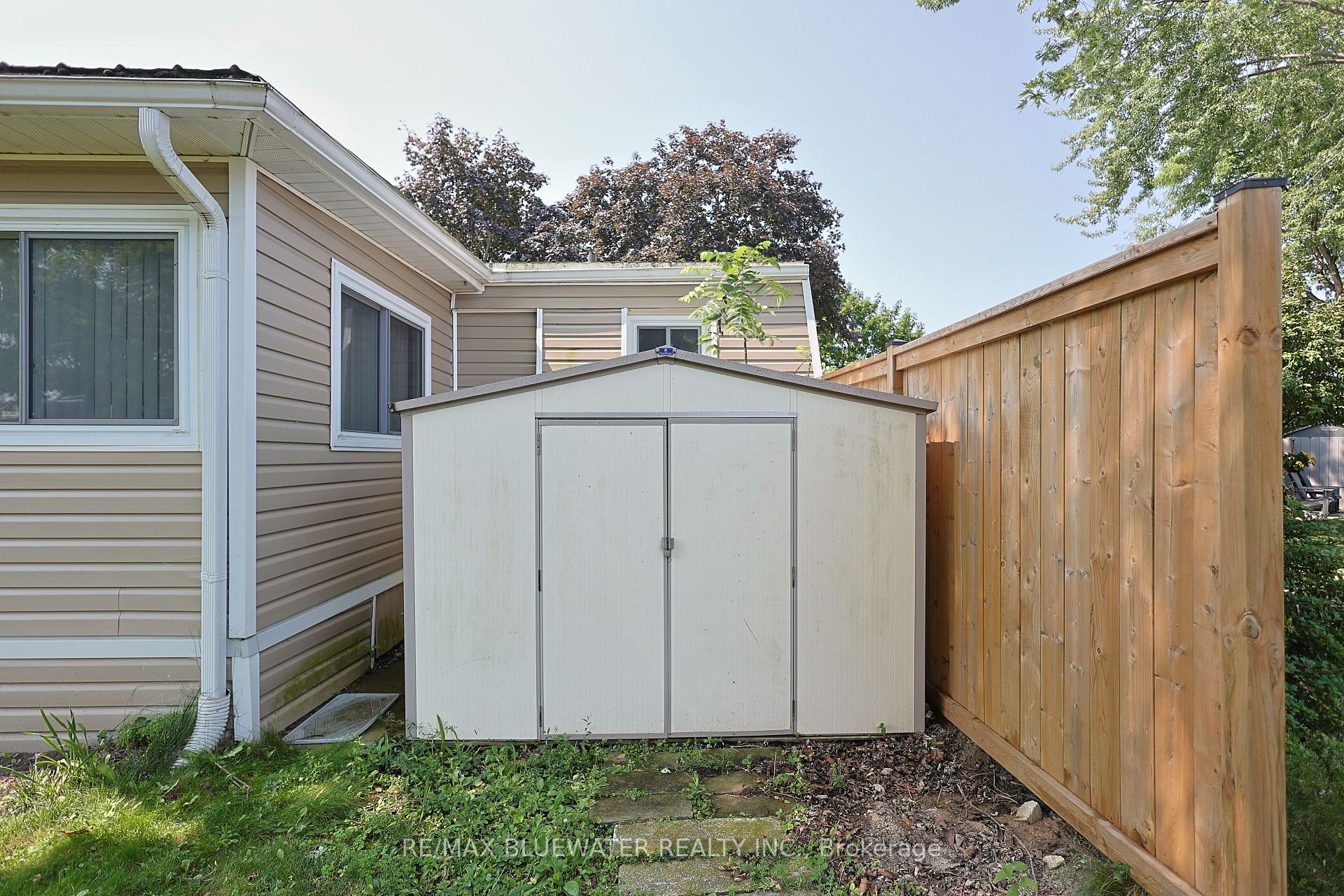 Photo 41 of 43 St Andrews Place, South Huron, Stephen — HOMEH