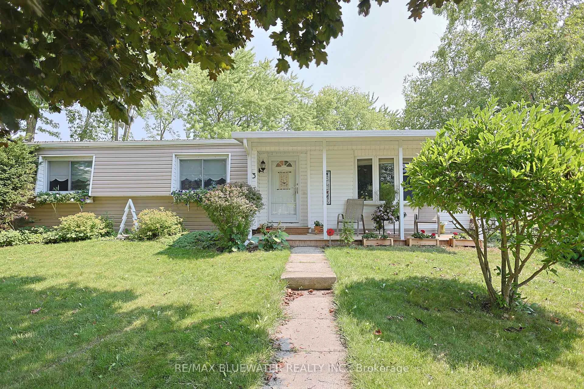 Photo 7 of 43 St Andrews Place, South Huron, Stephen — HOMEH