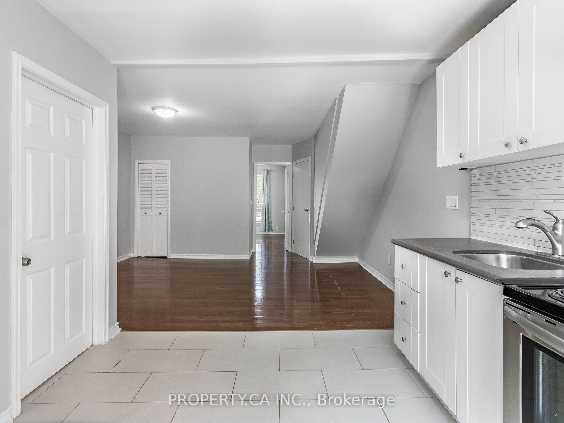Photo 4 of Unit Basement, 285 Bartlett Avenue, Toronto, Dovercourt-Wallace Emerson-Junction — HOMEH