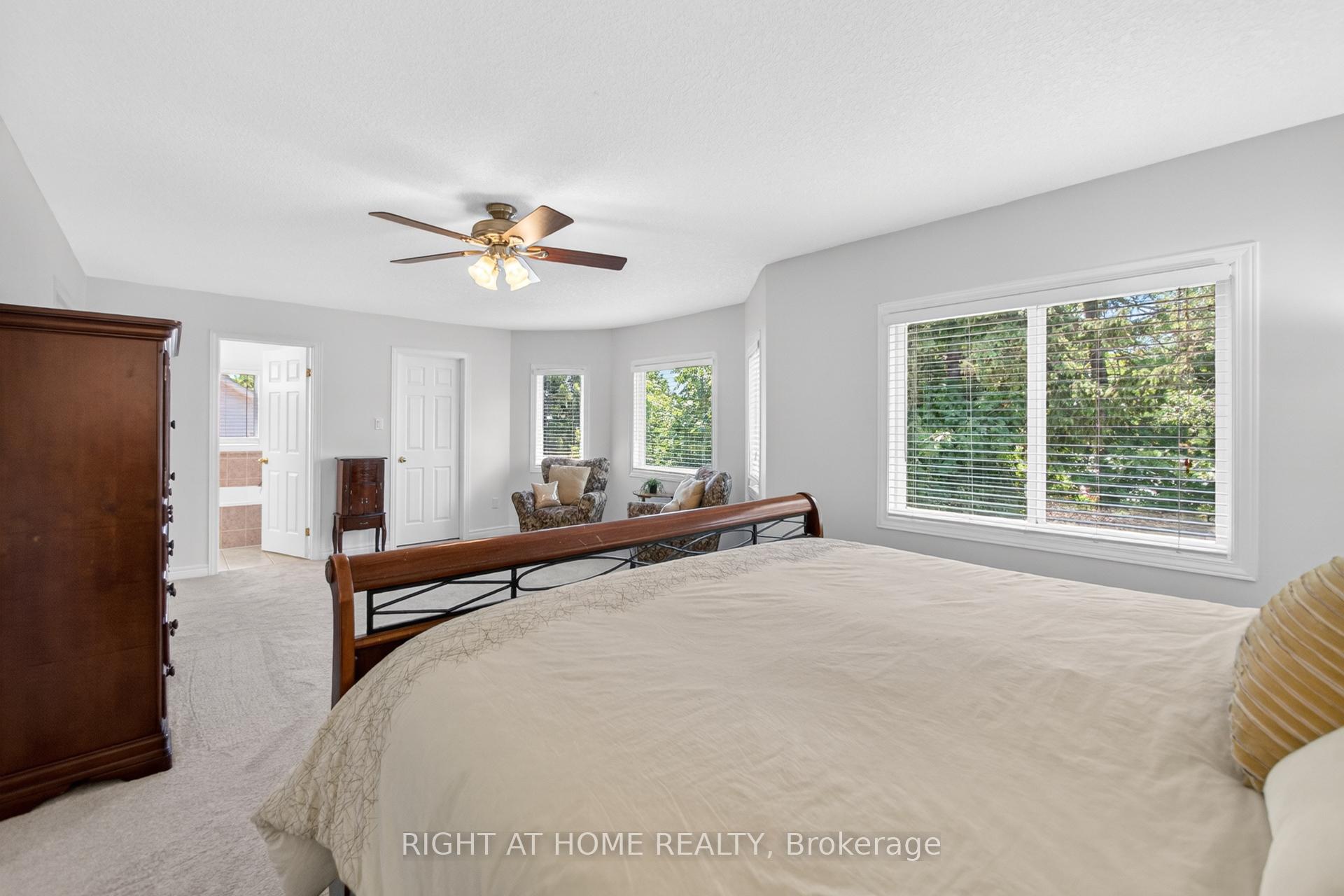 Photo 16 of 72 Beardmore Crescent, Halton Hills, Acton — HOMEH