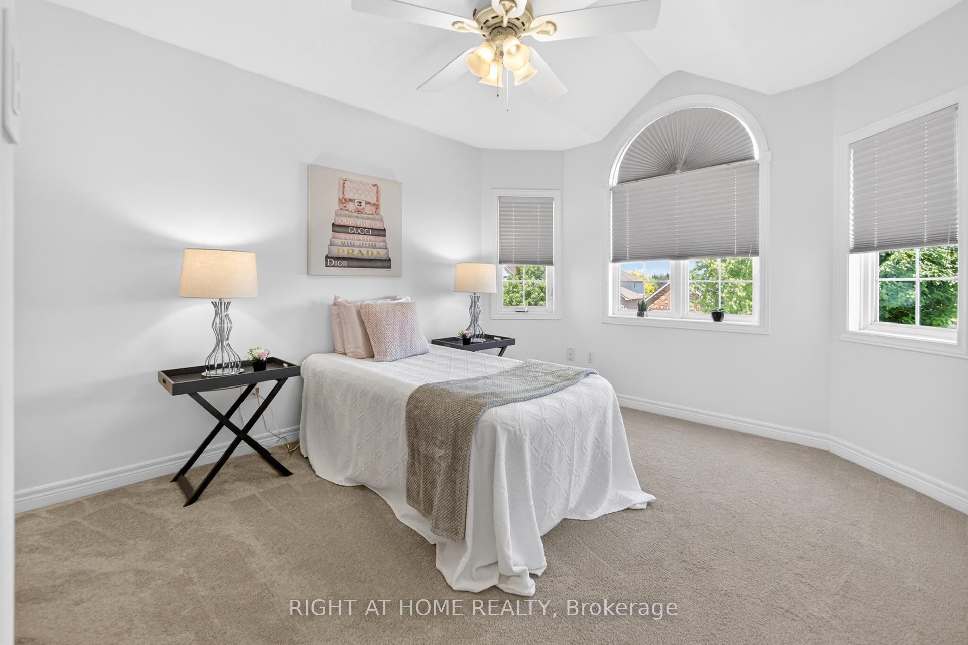 Photo 22 of 72 Beardmore Crescent, Halton Hills, Acton — HOMEH