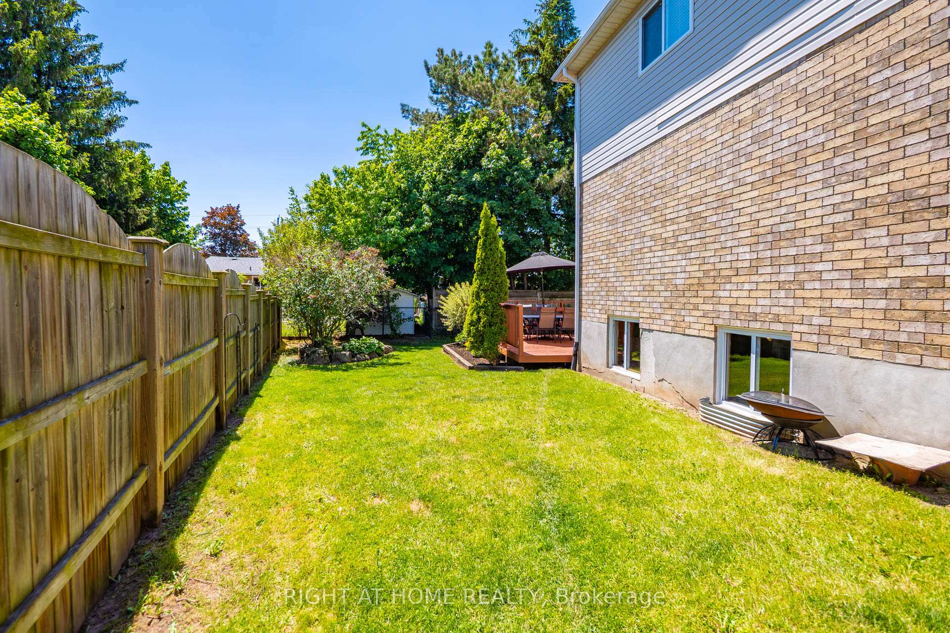 Photo 36 of 72 Beardmore Crescent, Halton Hills, Acton — HOMEH