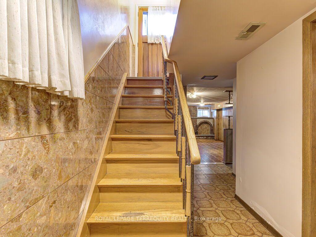Photo 32 of 274 Harvie Avenue, Toronto, Caledonia-Fairbank — HOMEH