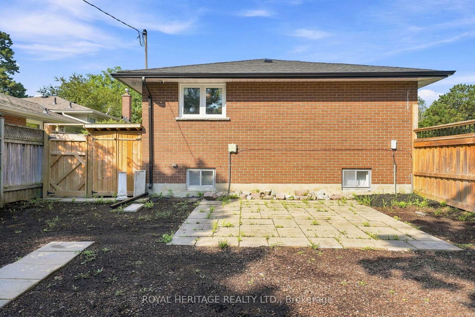 Photo 48 of 471 Rossland Road E, Oshawa, O'Neill — HOMEH