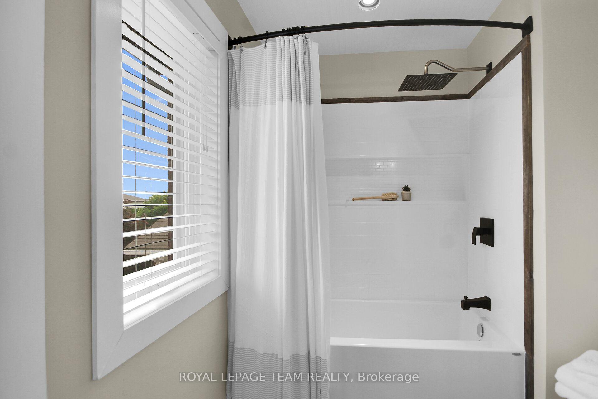 Photo 28 of 36 Steggall Crescent, Ottawa, Stittsville (Central) — HOMEH