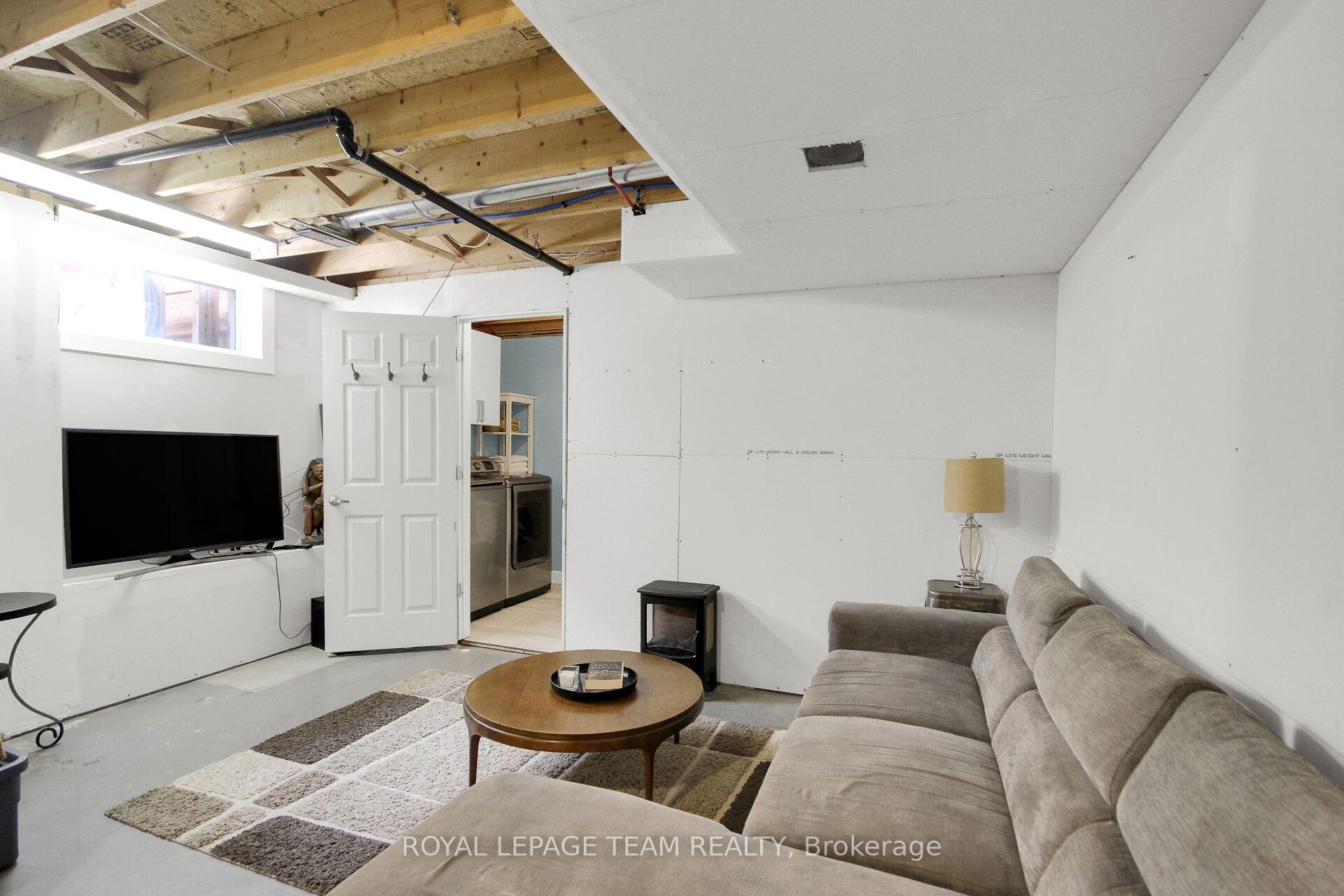 Photo 29 of 36 Steggall Crescent, Ottawa, Stittsville (Central) — HOMEH
