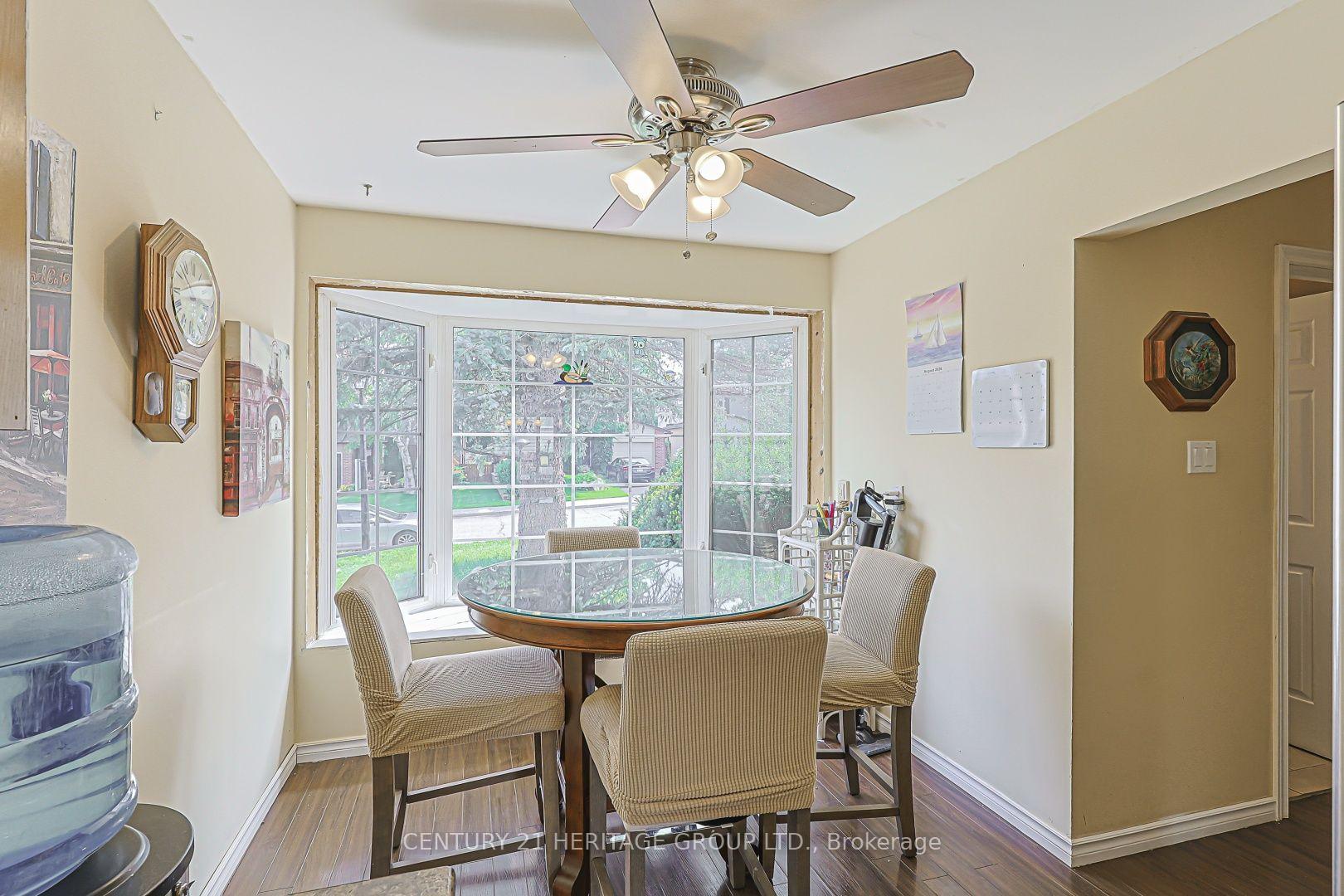 Photo 25 of 143 Thoms Crescent, Newmarket, Central Newmarket — HOMEH