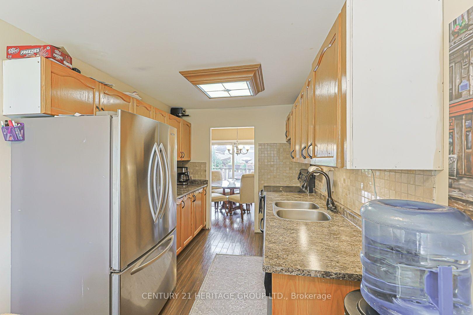 Photo 31 of 143 Thoms Crescent, Newmarket, Central Newmarket — HOMEH
