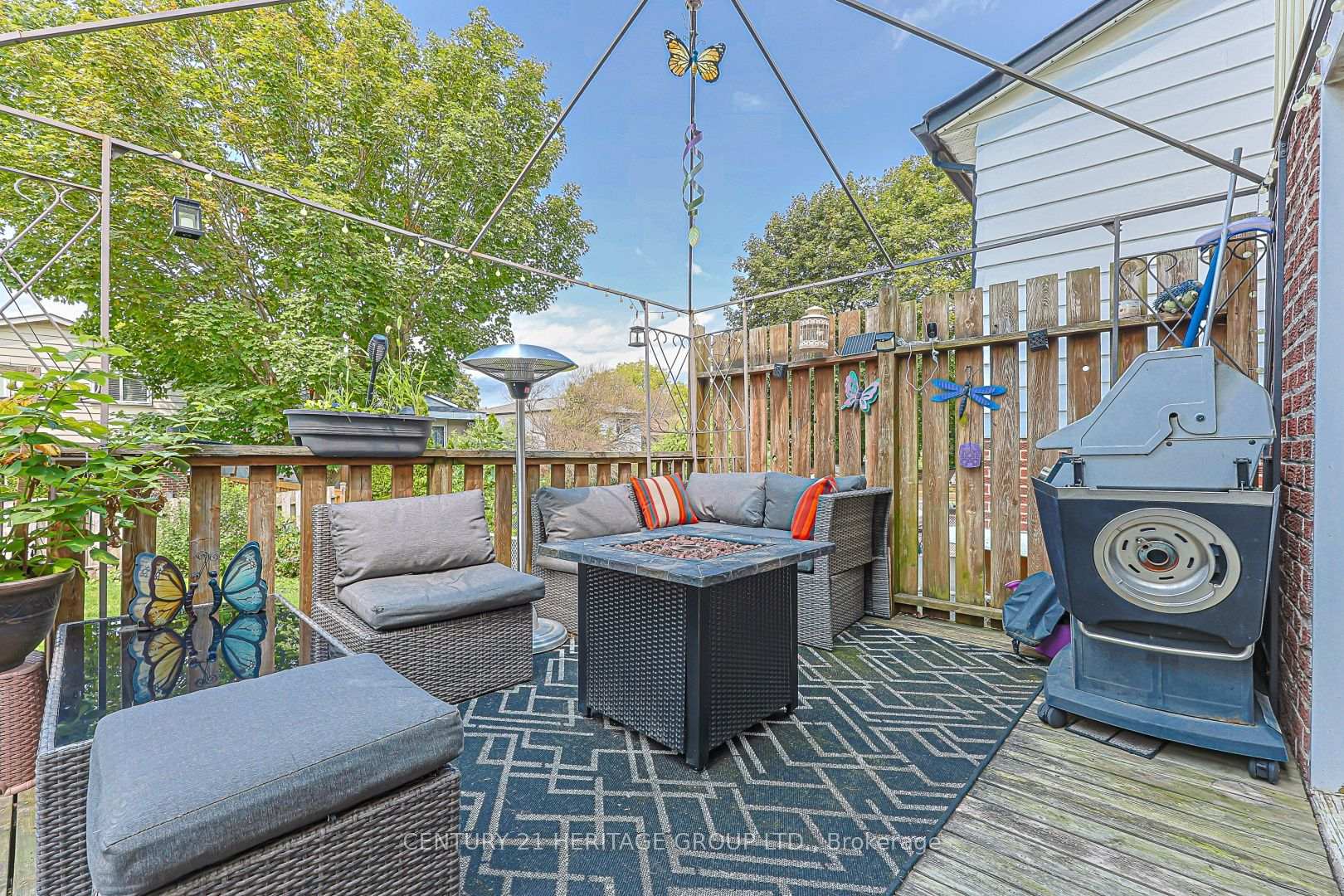 Photo 87 of 143 Thoms Crescent, Newmarket, Central Newmarket — HOMEH