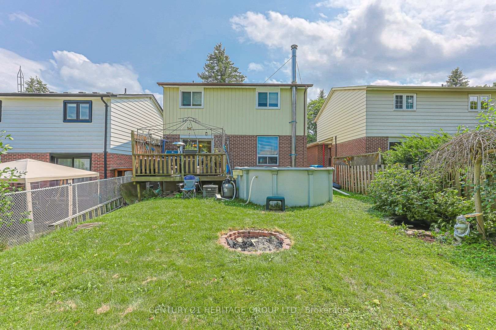 Photo 93 of 143 Thoms Crescent, Newmarket, Central Newmarket — HOMEH