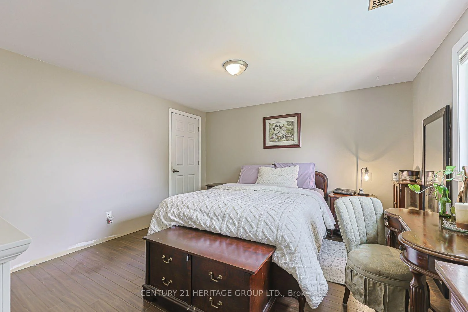 Photo 40 of 143 Thoms Crescent, Newmarket, Central Newmarket — HOMEH