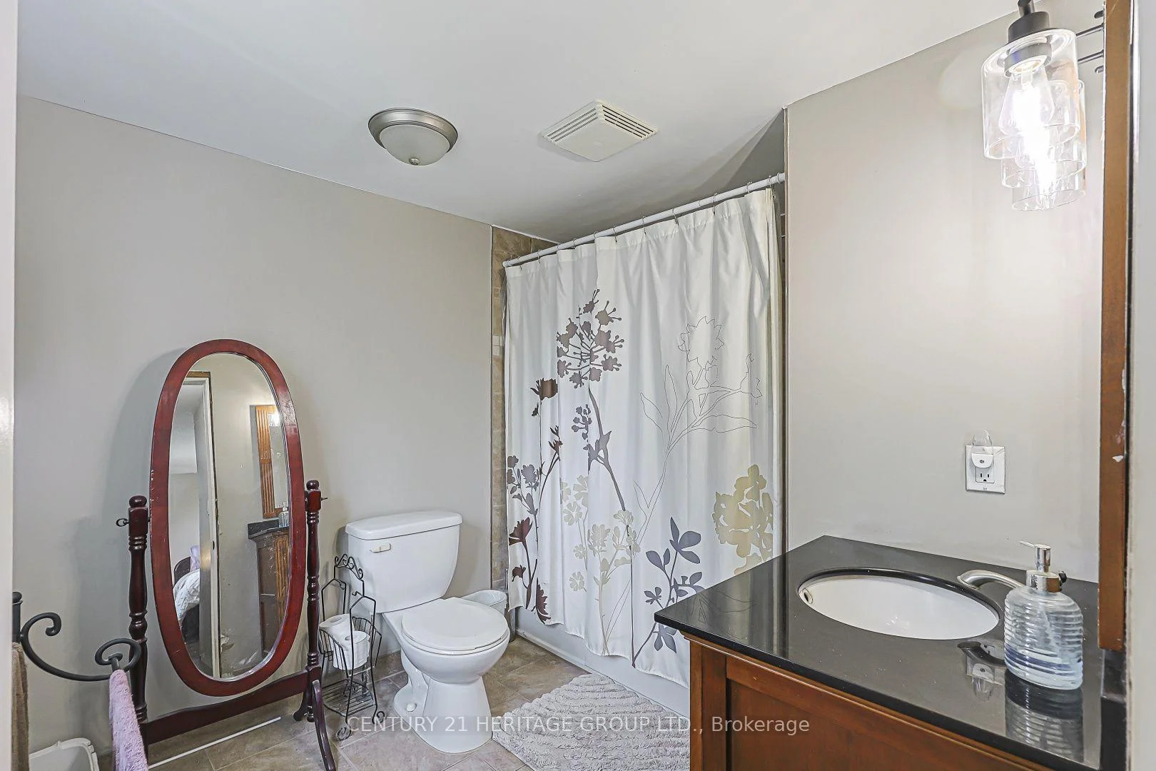 Photo 50 of 143 Thoms Crescent, Newmarket, Central Newmarket — HOMEH