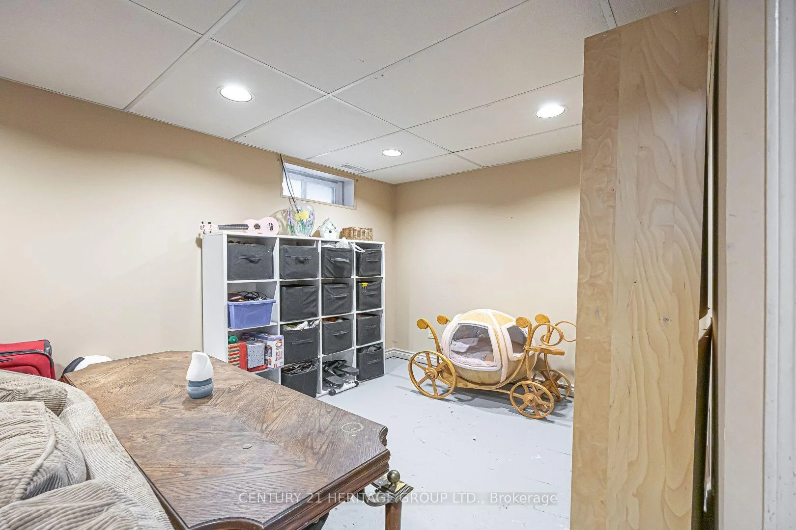 Photo 74 of 143 Thoms Crescent, Newmarket, Central Newmarket — HOMEH