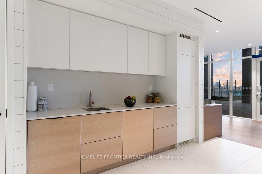 Photo 5 of Unit 305, 5 Defries Street, Toronto, Regent Park — HOMEH