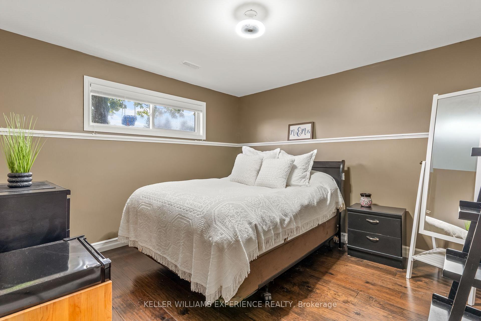 Photo 21 of 379 High Street, Orillia — HOMEH