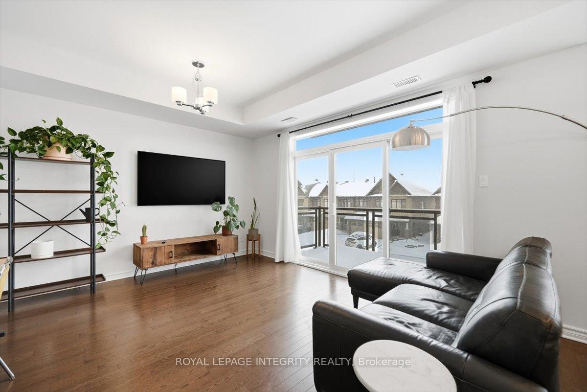 Photo 10 of 359 Axis Way, Ottawa, Mer Bleue/Bradley Estates/Anderson Park — HOMEH
