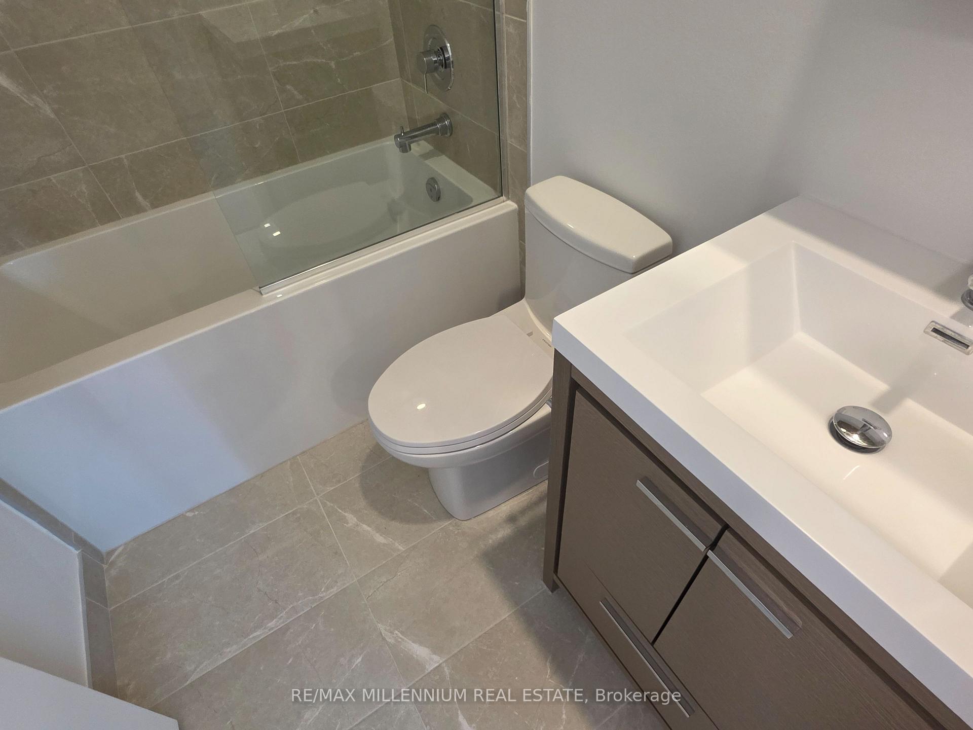 Photo 13 of Unit 306, 21 Meadowdale Road, Vaughan, Vaughan Corporate Centre — HOMEH