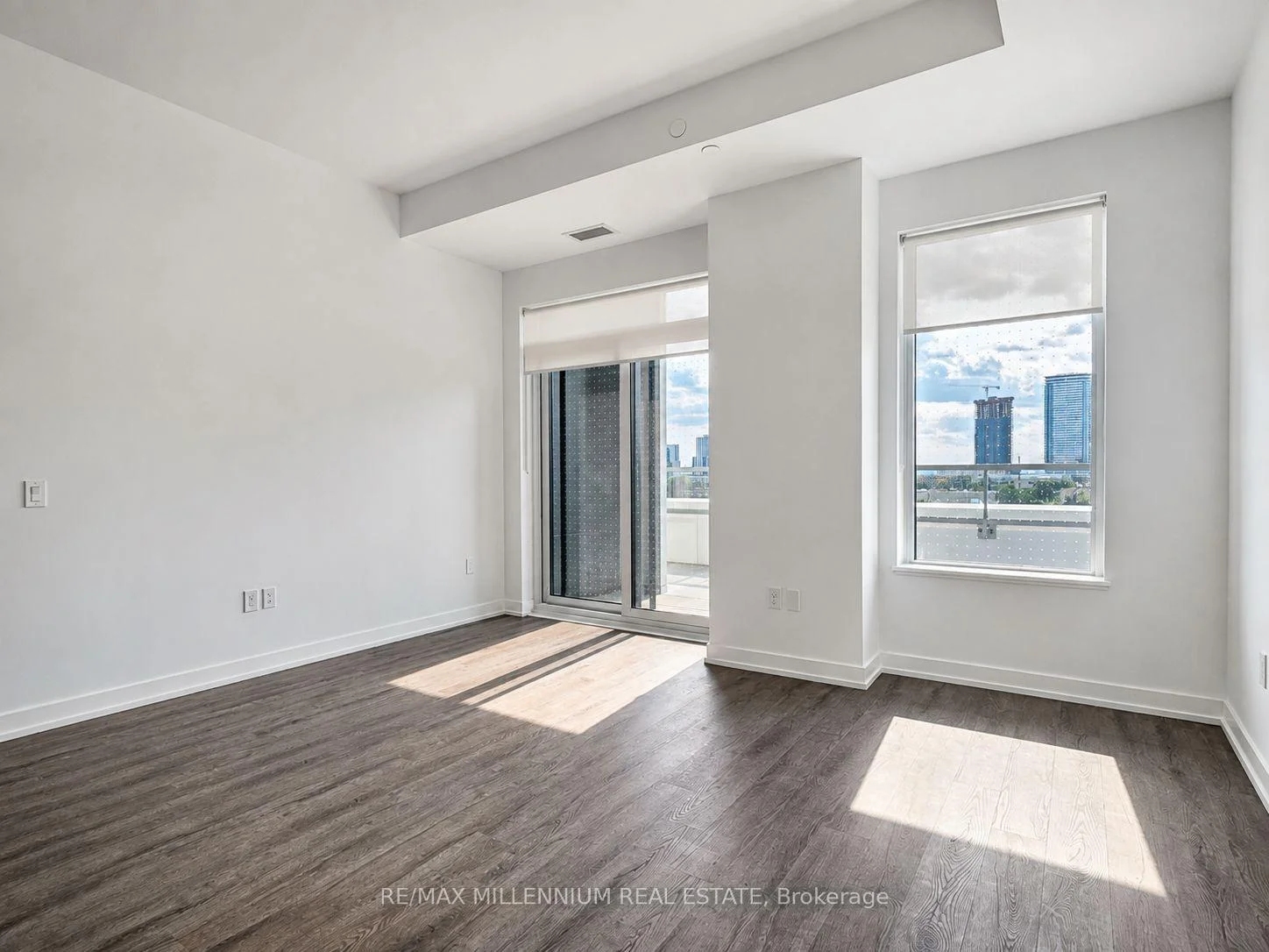 Photo 3 of Unit 306, 21 Meadowdale Road, Vaughan, Vaughan Corporate Centre — HOMEH