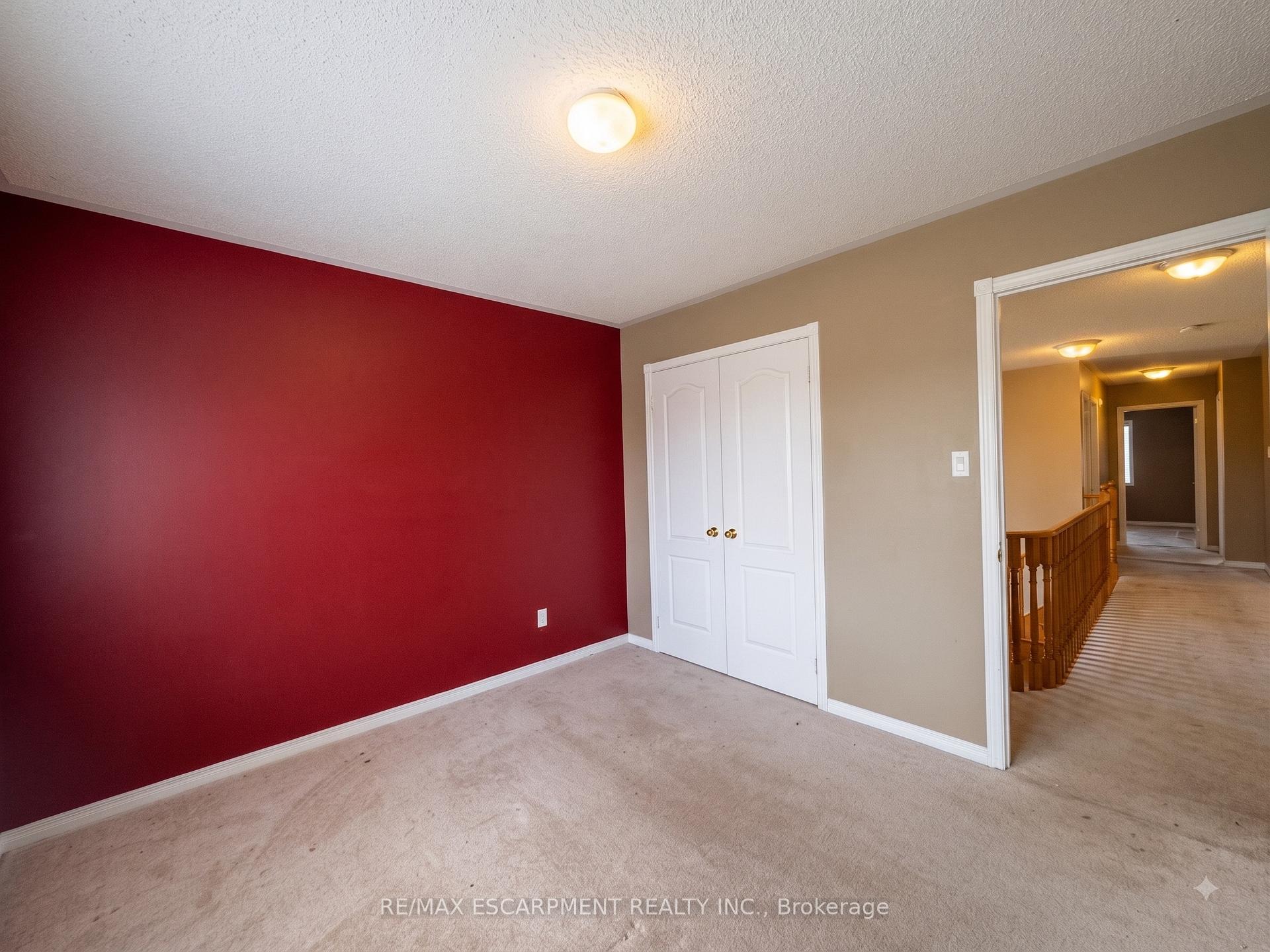 Photo 12 of 56 Peachleaf Crescent, Brampton, Fletcher's Meadow — HOMEH