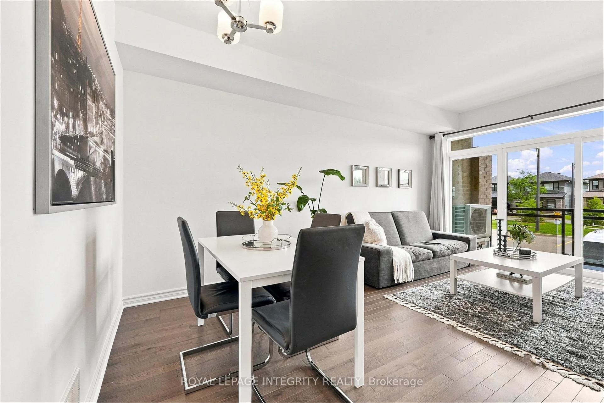 Photo 9 of 41 Carabiner Private, Ottawa, Mer Bleue/Bradley Estates/Anderson Park — HOMEH