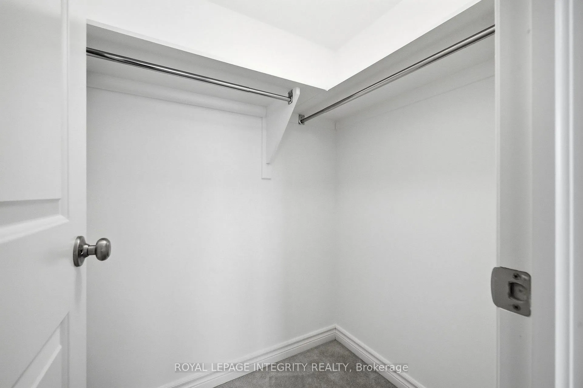 Photo 22 of 41 Carabiner Private, Ottawa, Mer Bleue/Bradley Estates/Anderson Park — HOMEH