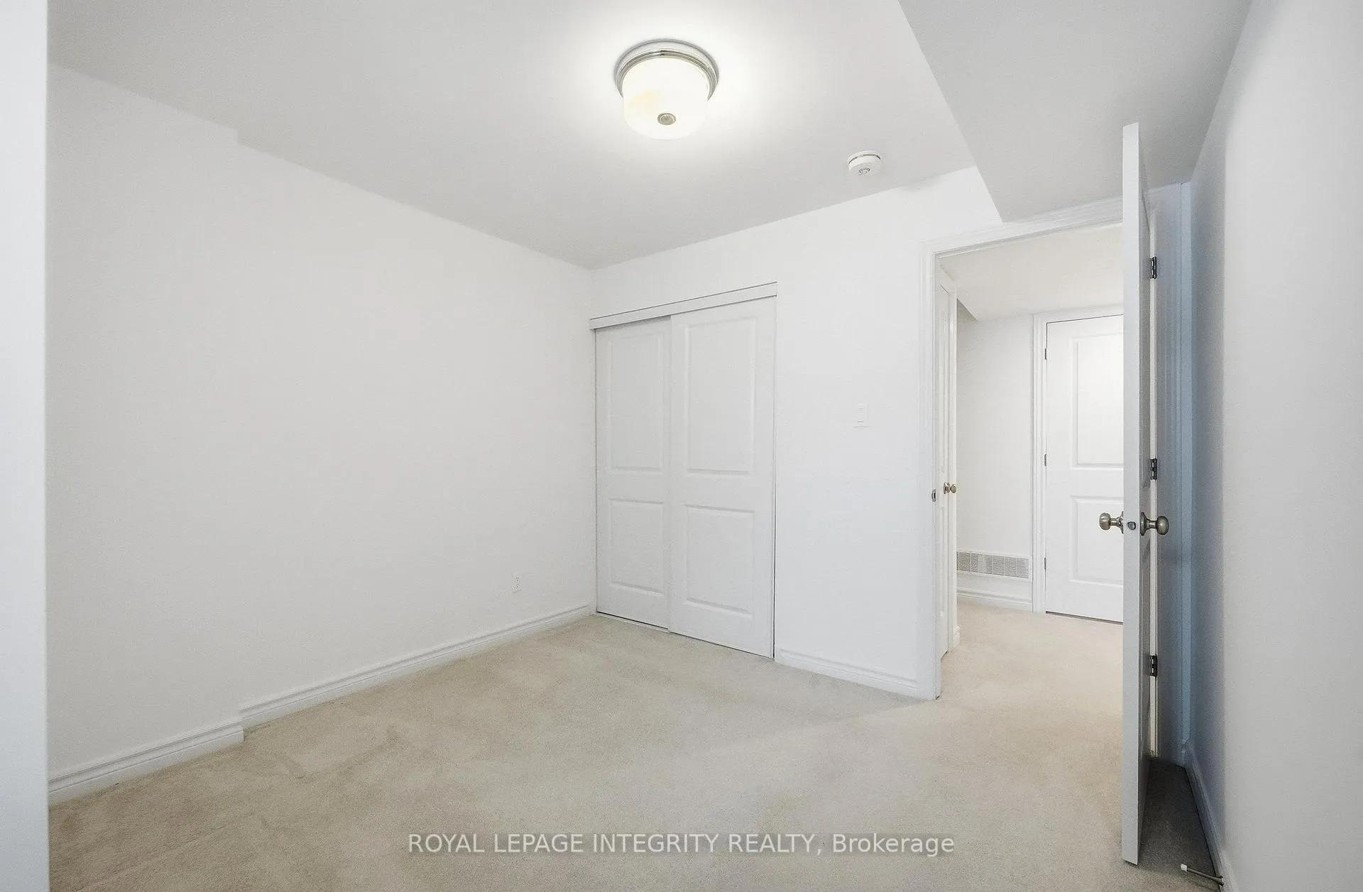 Photo 26 of 41 Carabiner Private, Ottawa, Mer Bleue/Bradley Estates/Anderson Park — HOMEH