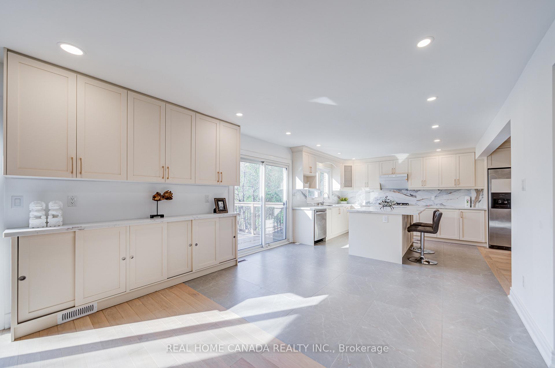 Photo 18 of 20 Saddletree Drive, North York, Bayview Woods-Steeles — HOMEH