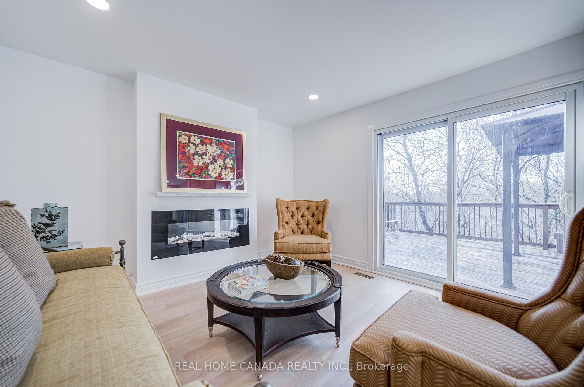 Photo 21 of 20 Saddletree Drive, North York, Bayview Woods-Steeles — HOMEH