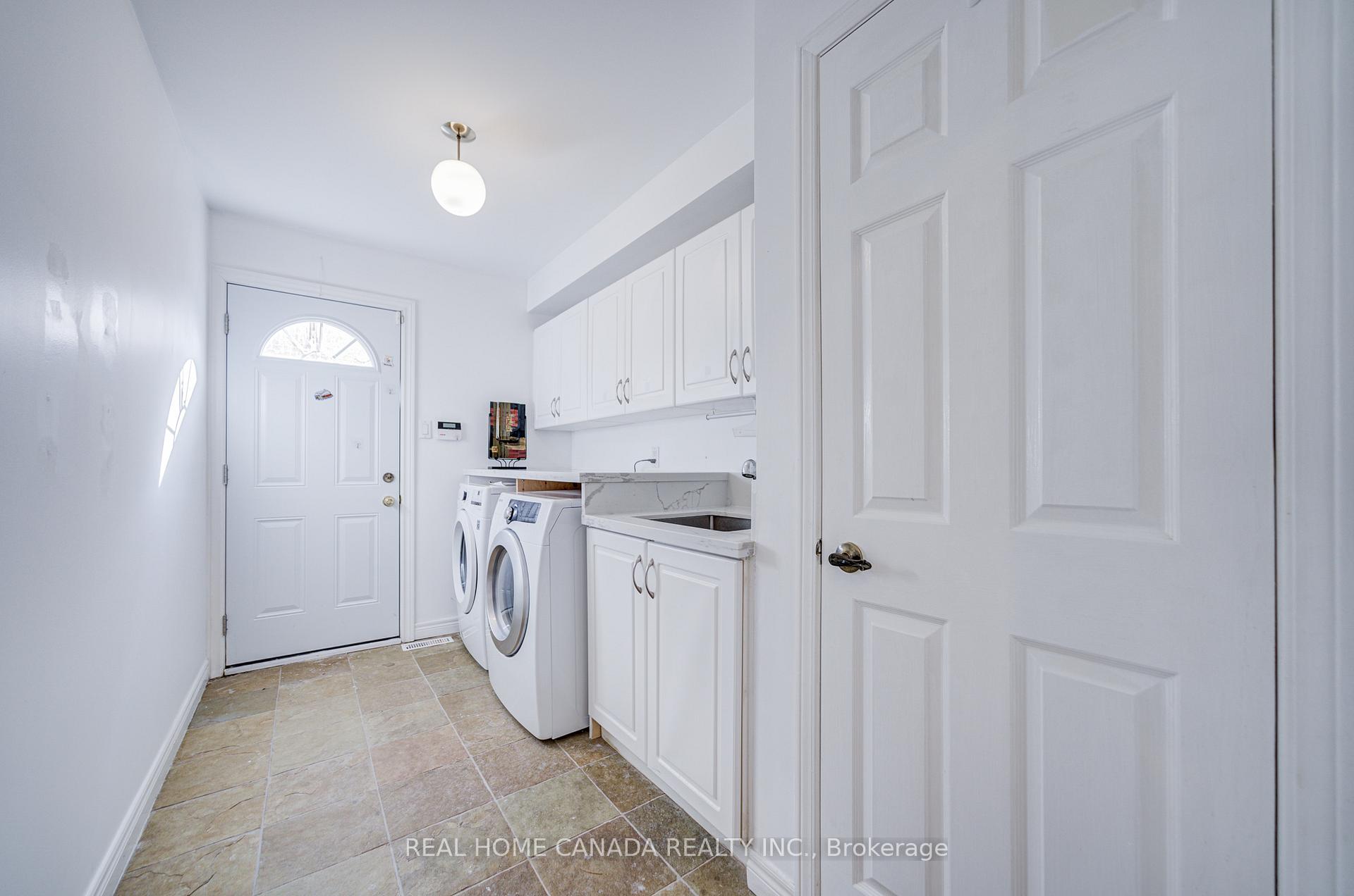 Photo 25 of 20 Saddletree Drive, North York, Bayview Woods-Steeles — HOMEH