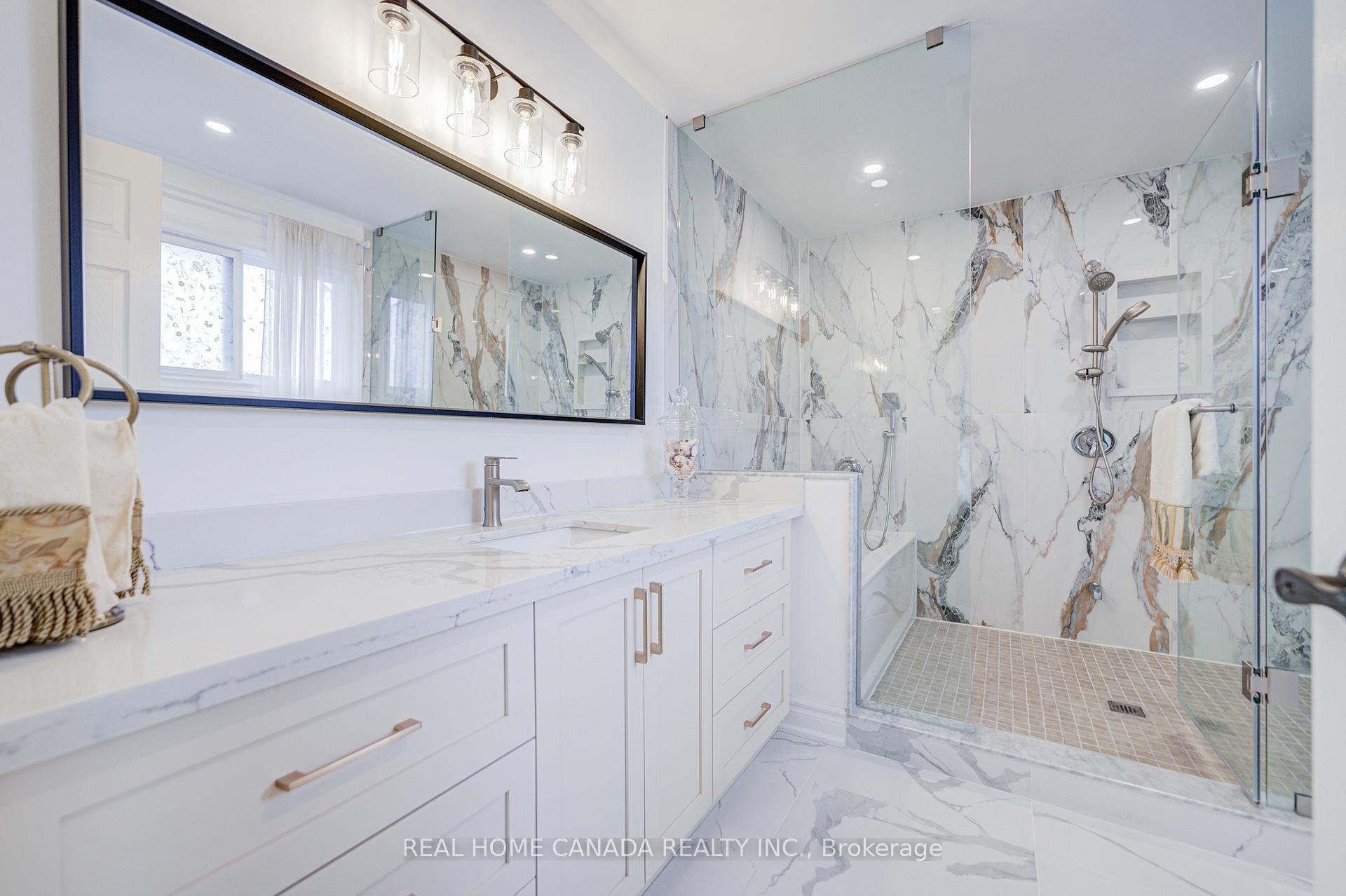 Photo 29 of 20 Saddletree Drive, North York, Bayview Woods-Steeles — HOMEH
