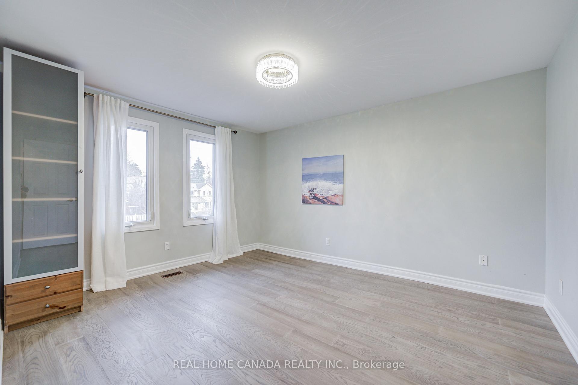 Photo 35 of 20 Saddletree Drive, North York, Bayview Woods-Steeles — HOMEH
