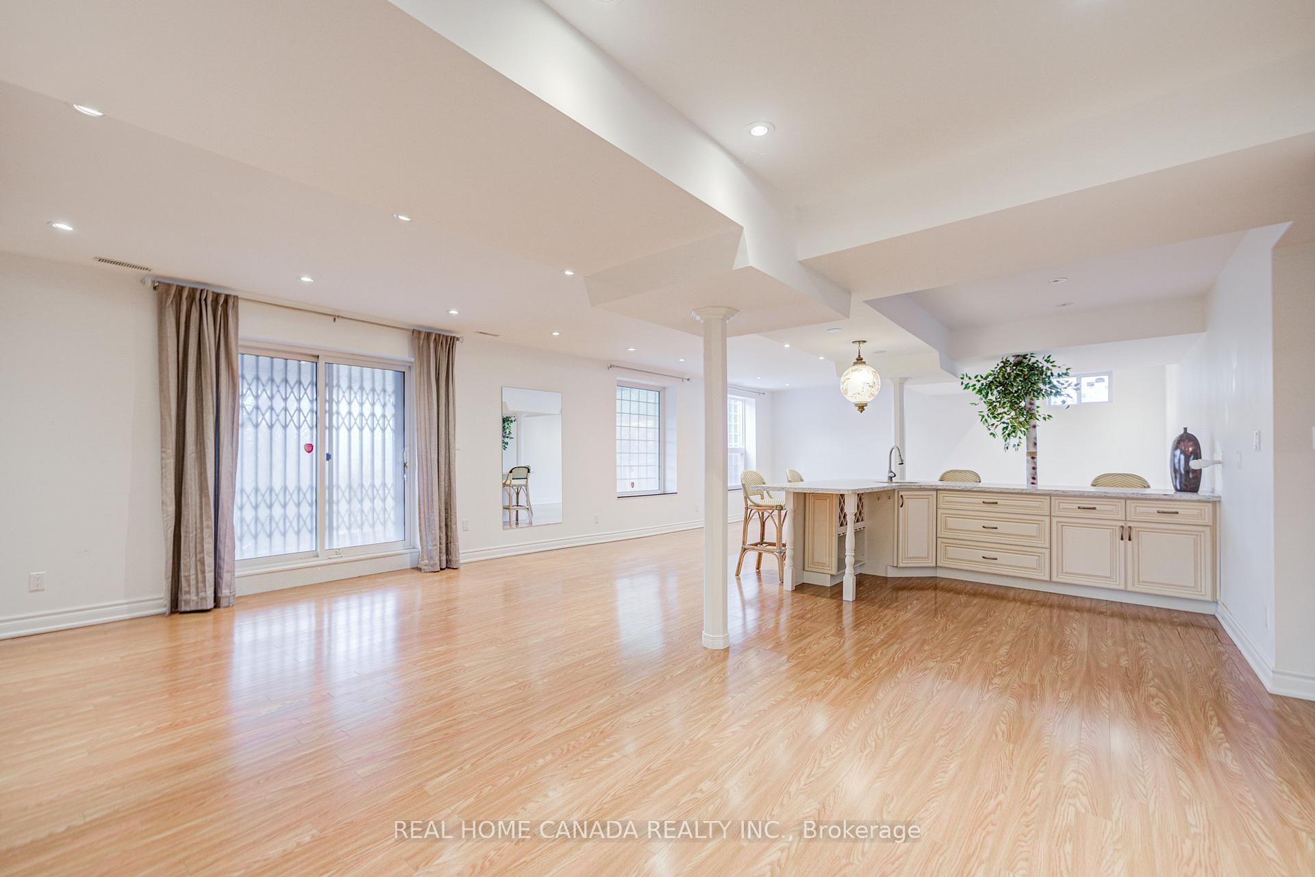 Photo 40 of 20 Saddletree Drive, North York, Bayview Woods-Steeles — HOMEH