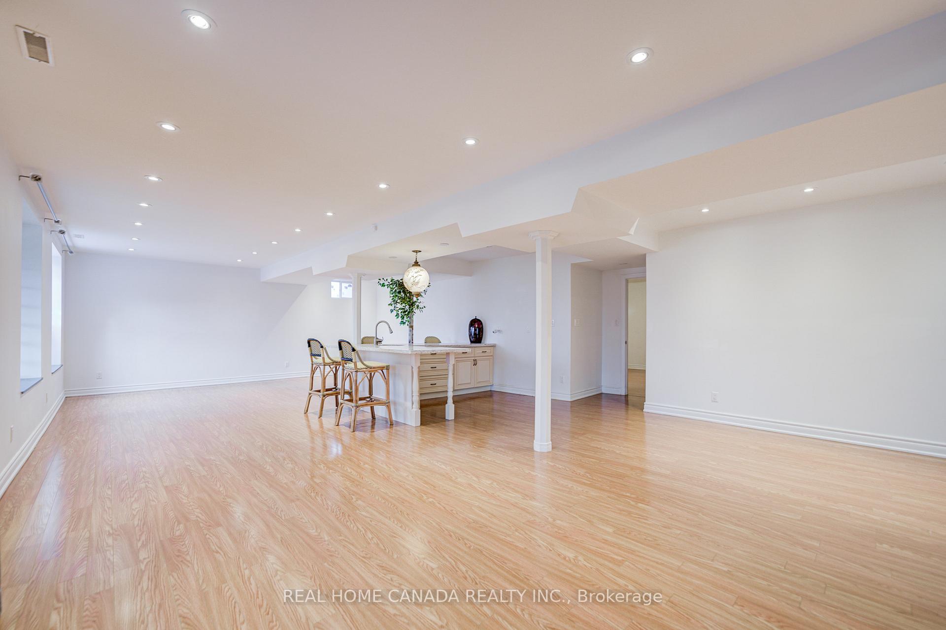 Photo 41 of 20 Saddletree Drive, North York, Bayview Woods-Steeles — HOMEH
