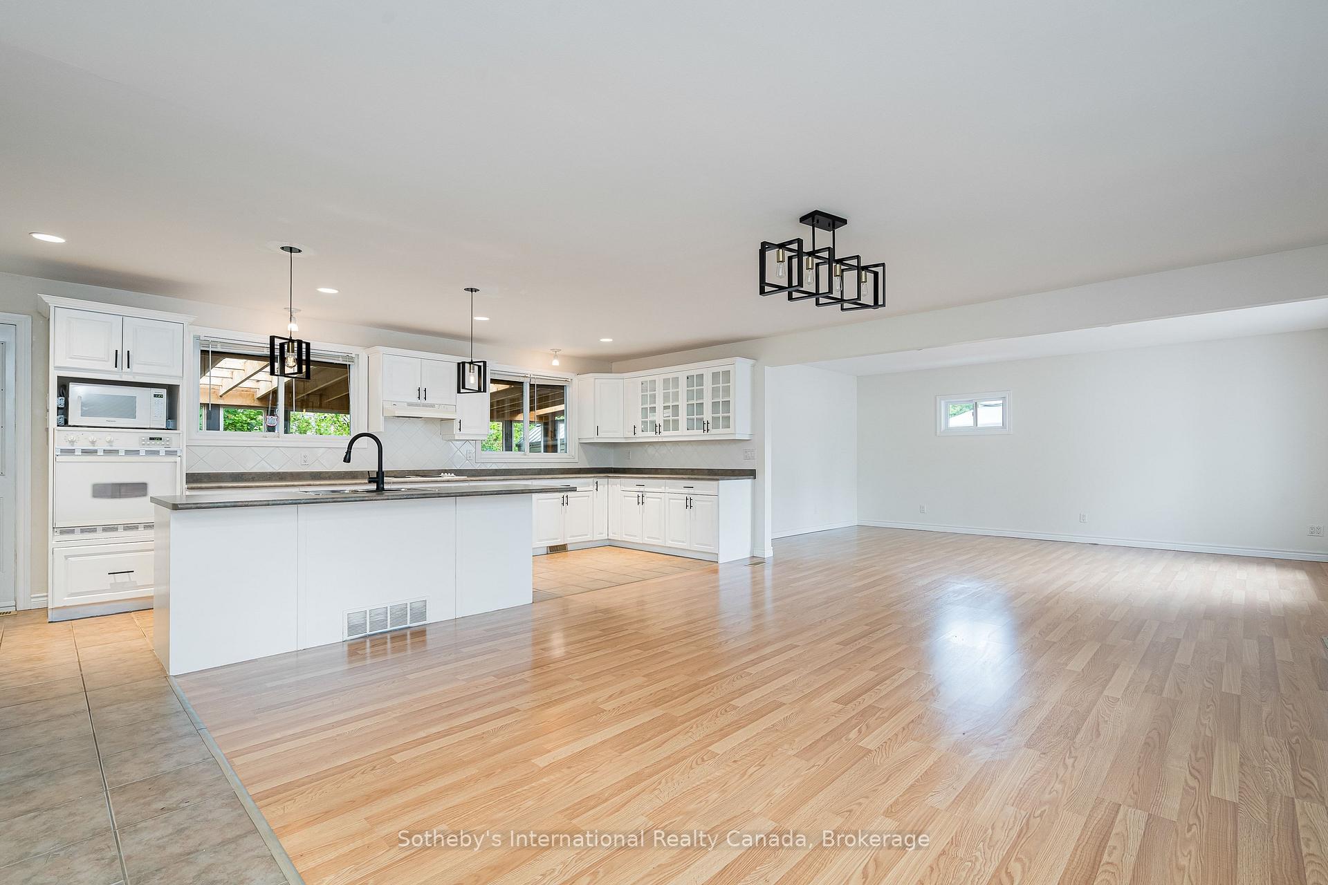 Photo 12 of 7 Whipps Court, Collingwood — HOMEH